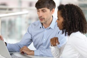 کوچ و کوچی چه کسانی هستند؟ بررسی مهم‌ترین مفاهیم کوچینگ