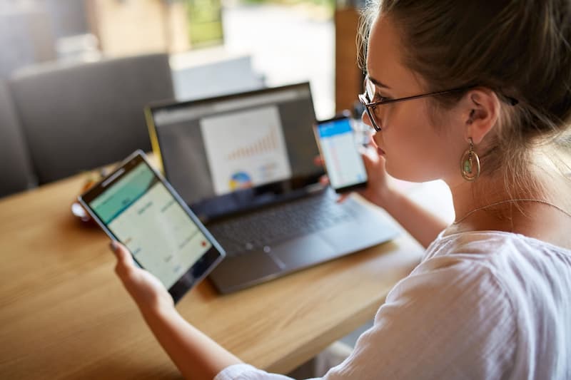 کوچینگ مجازی چیست؟ کوچینگ آنلاین و ویژگی‌های آن